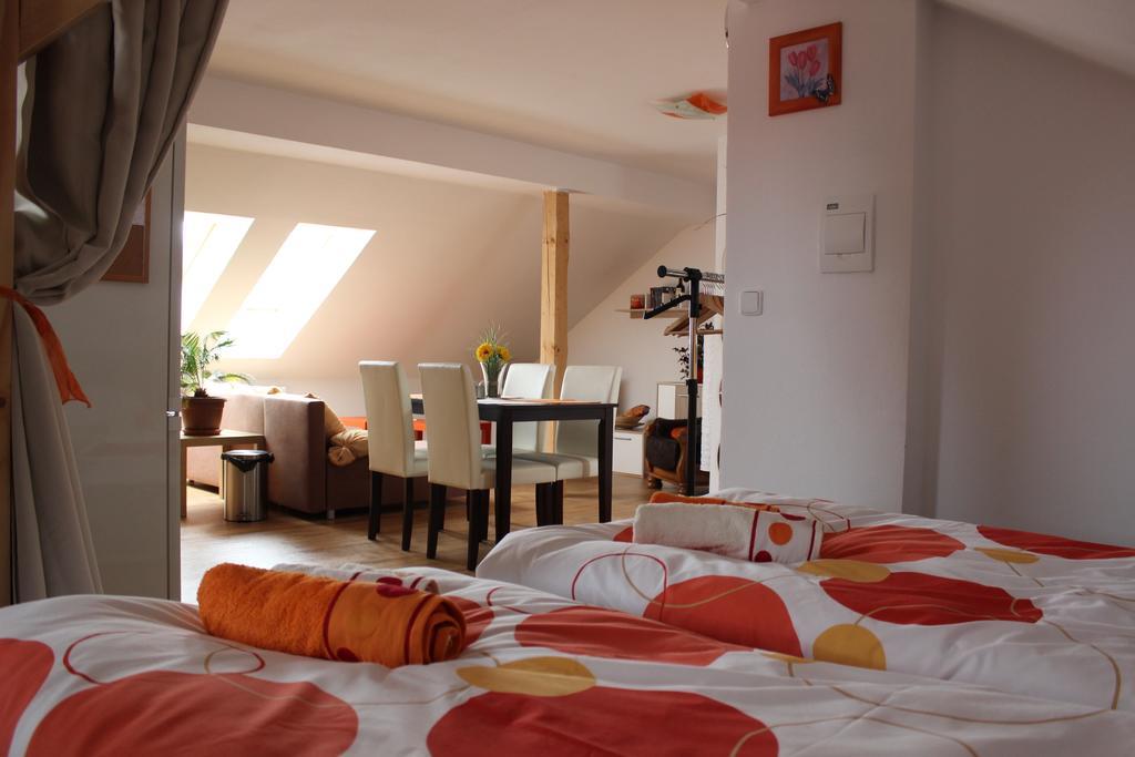 Orange Loft Apartment Kajov Room photo