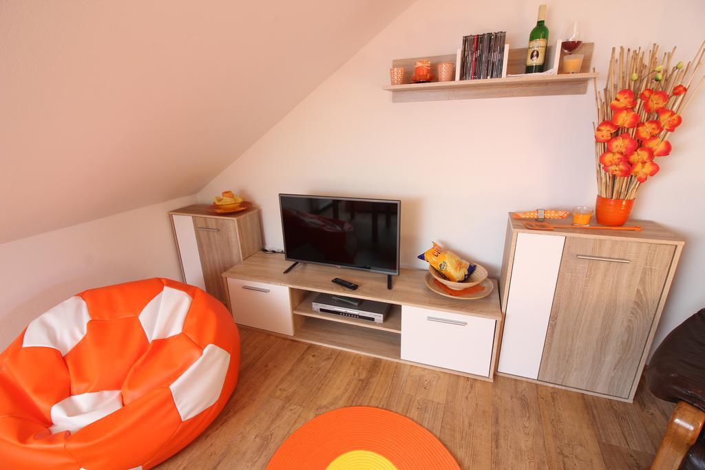 Orange Loft Apartment Kajov Exterior photo